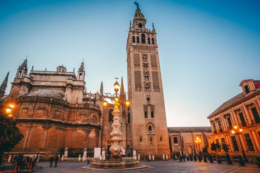Loft Premium - Puente De Triana Lägenhet Sevilla Exteriör bild